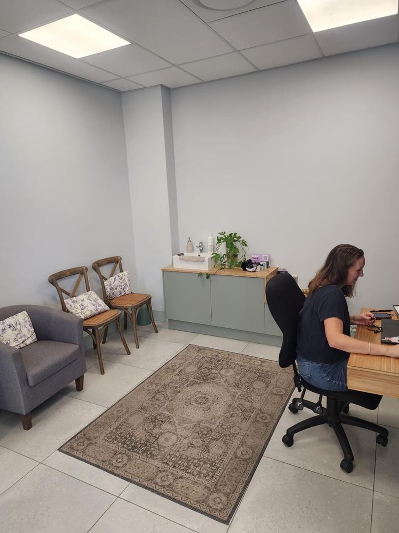 To Let Commercial Property for Rent in Parow Western Cape